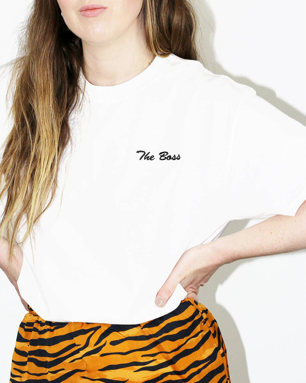 Double Trouble Gang:The Boss Tee – Black on White Embroidery,ANOMIE